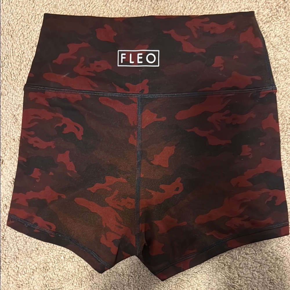 Women’s Fleo High Rise Short